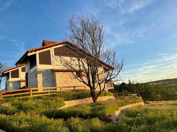 Làng Pháp Bảo Lộc Resort & Spa